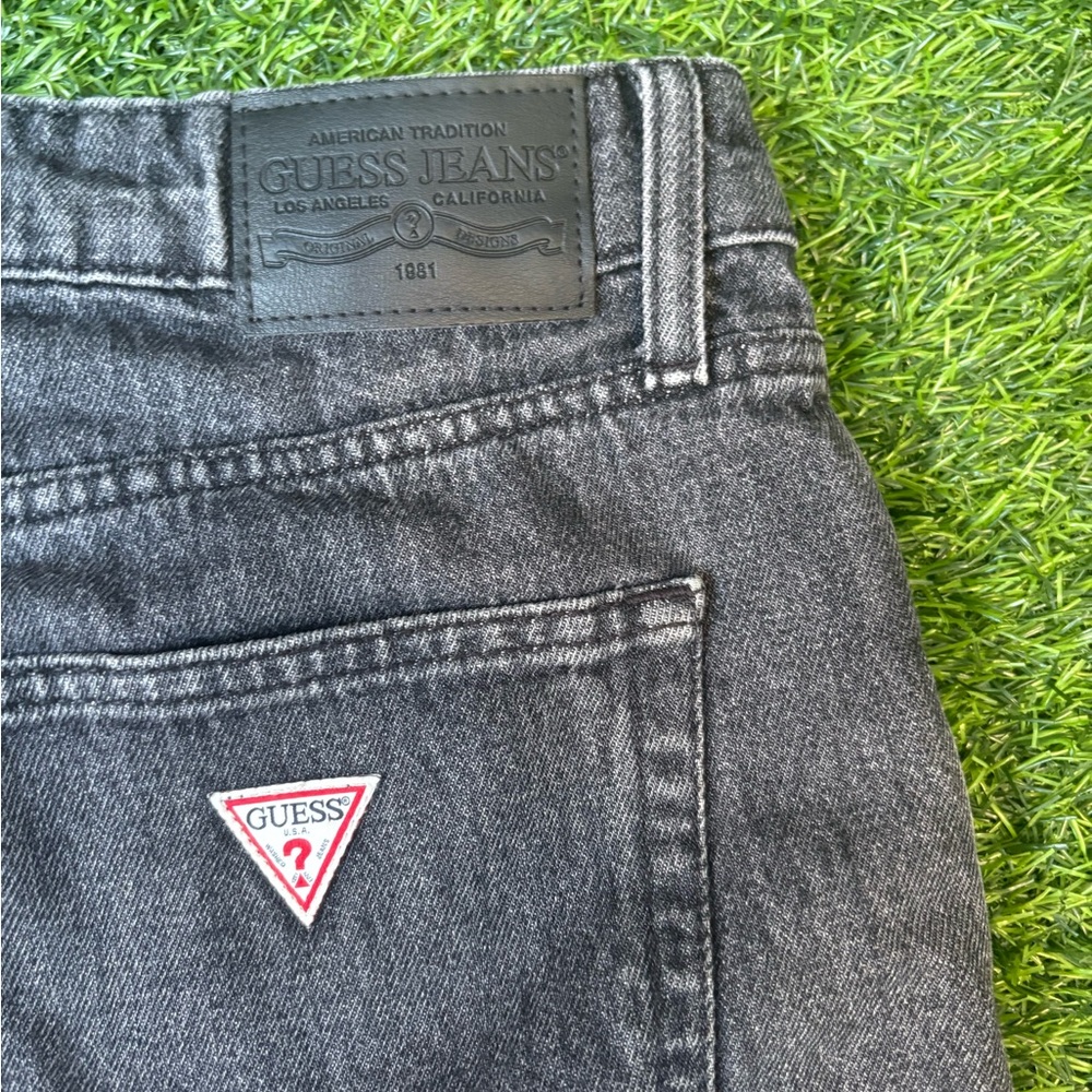 GUESS Men's Charcoal Jeans